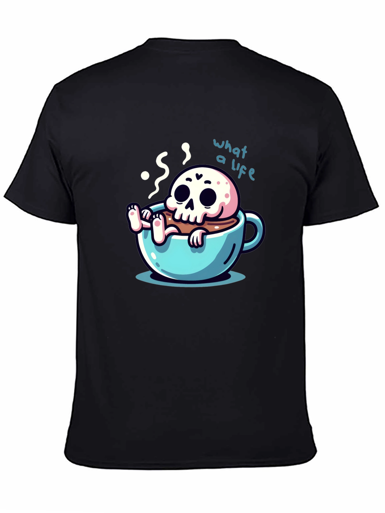 Camiseta negra con diseño de calavera en taza