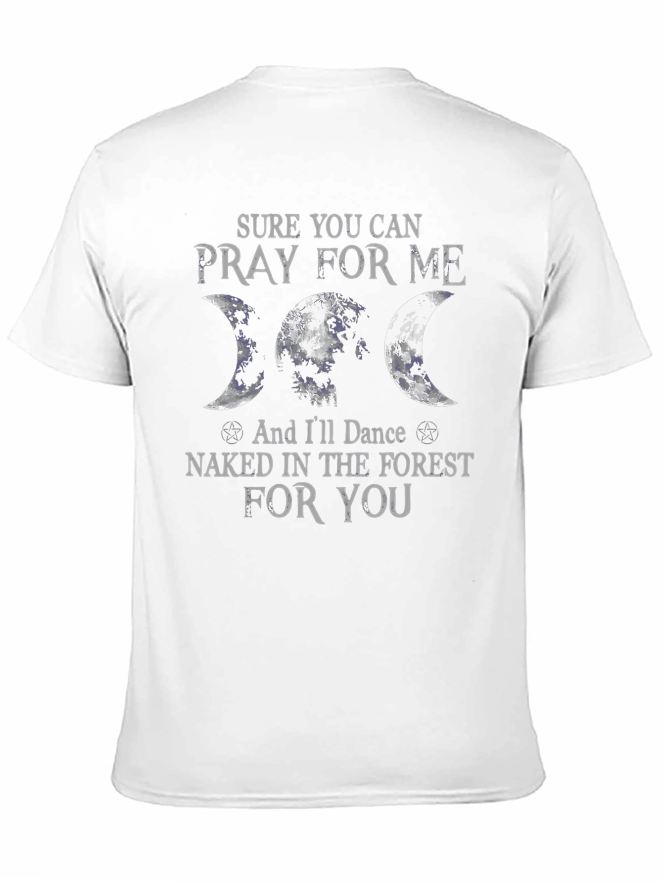 Camiseta Negra con Diseño de Luna y Bosque