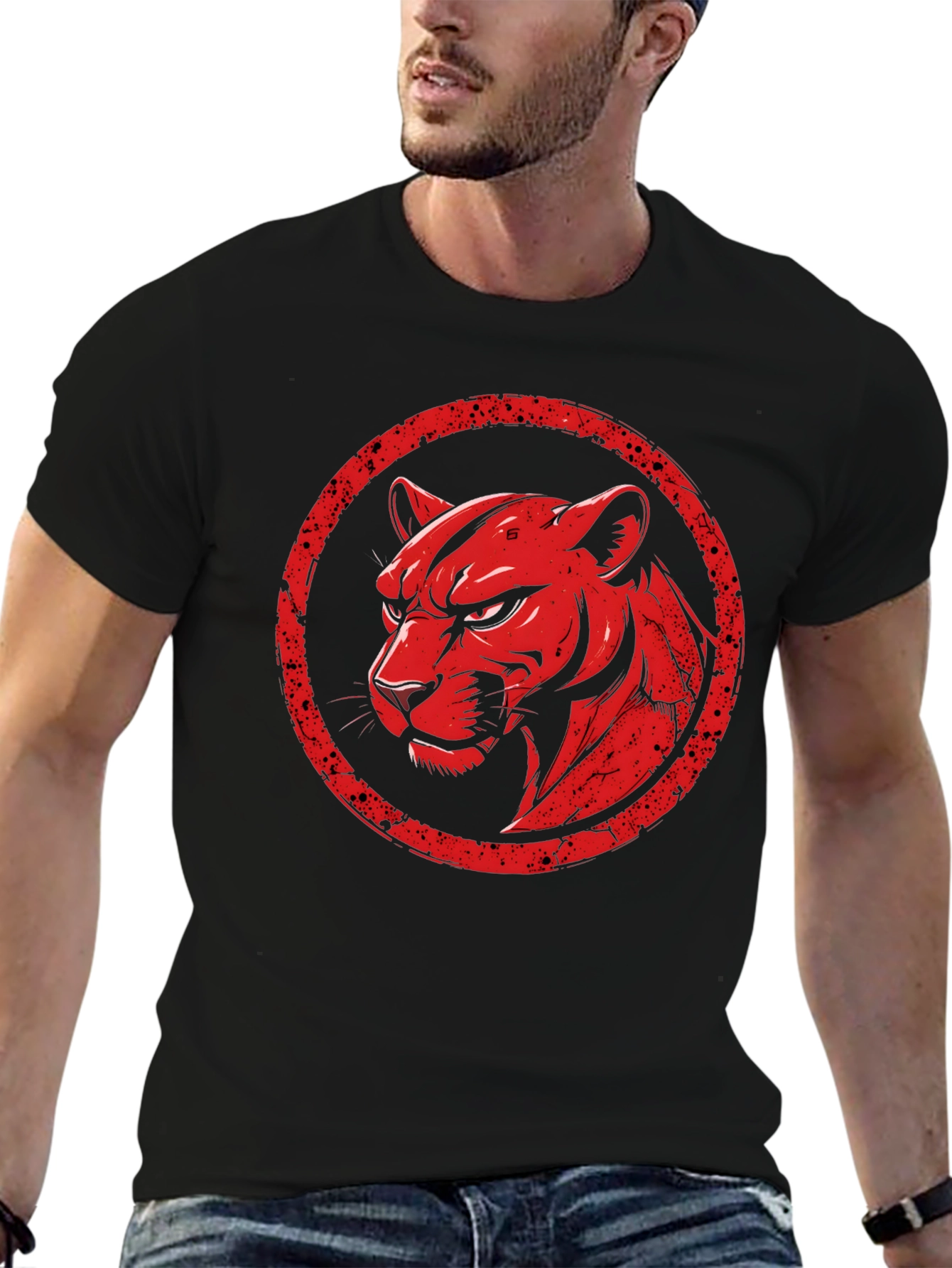 Camiseta Negra con Diseño de Pantera Roja