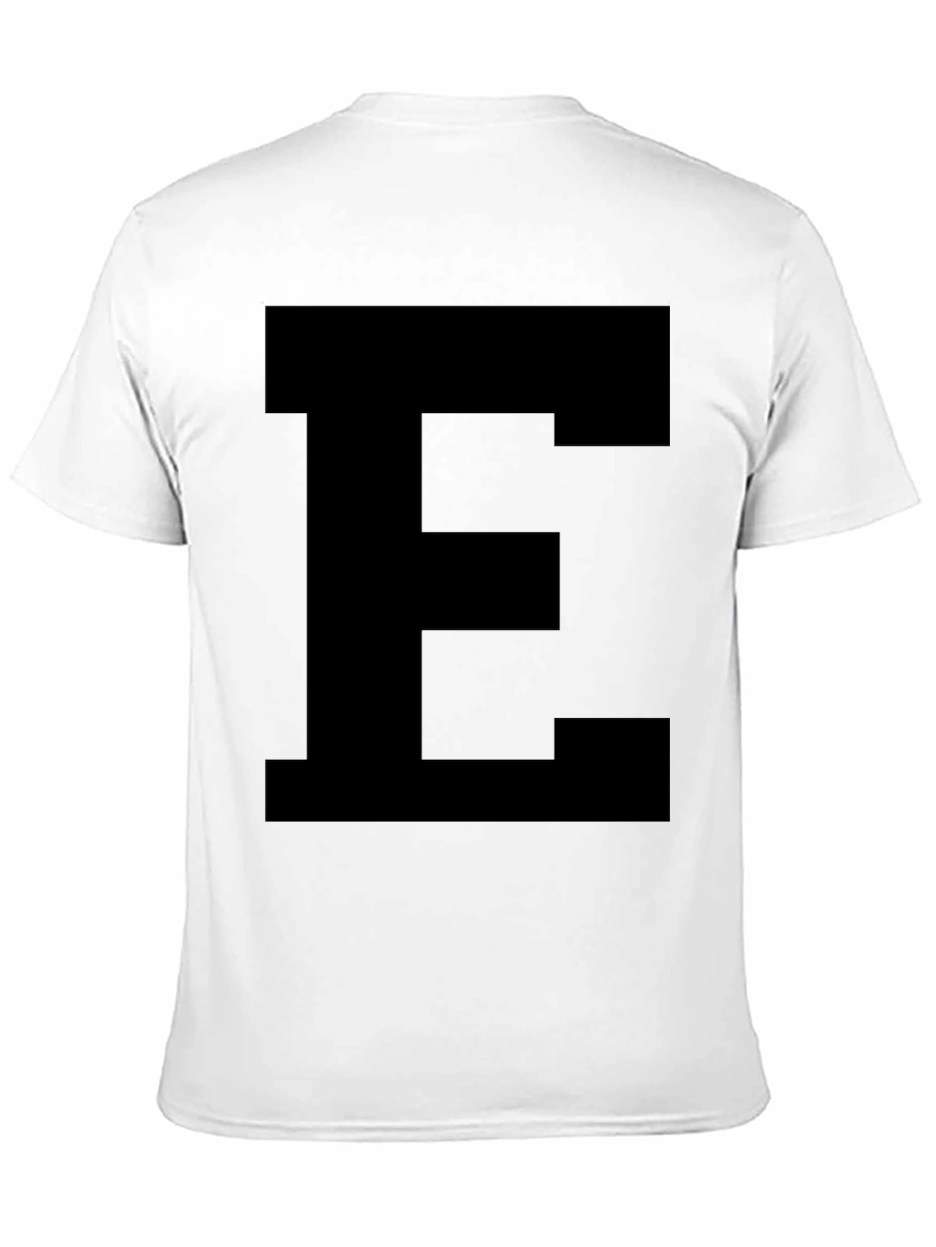Camiseta Negra con Letra E Grande - Estilo Casual