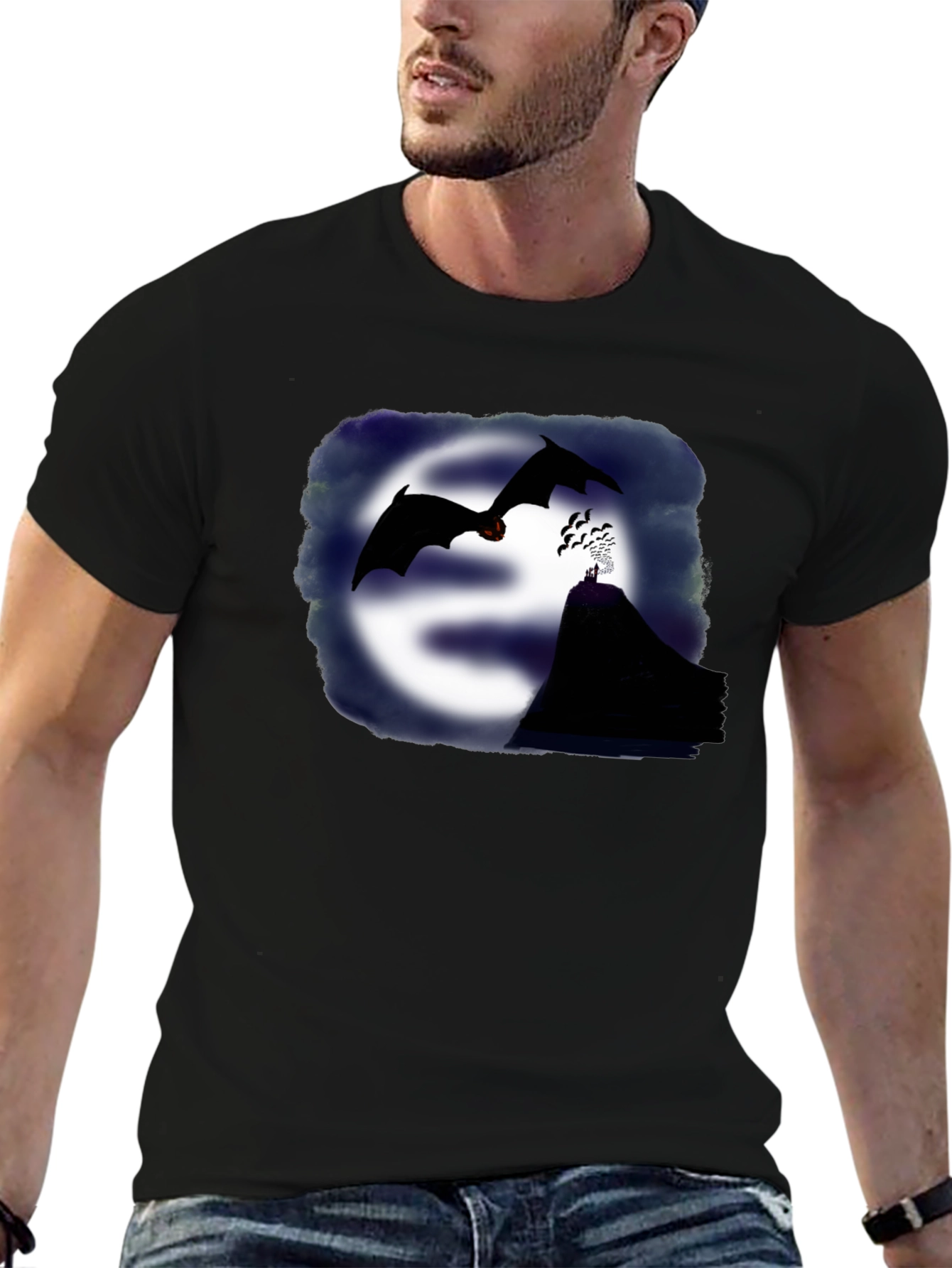 Camiseta Negra con Diseño de Murciélagos y Montaña
