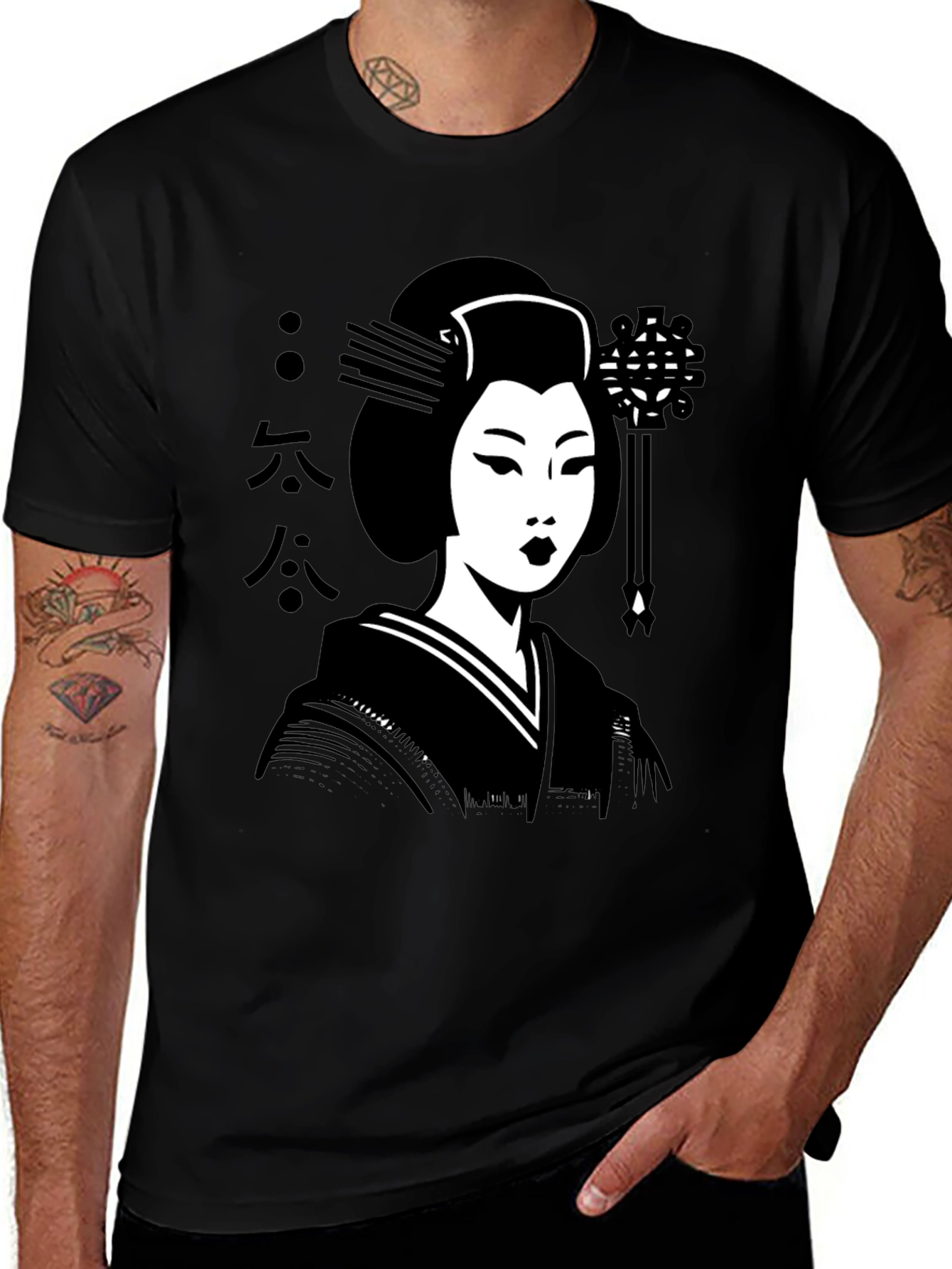 Camiseta Negra con Diseño de Geisha Japonesa