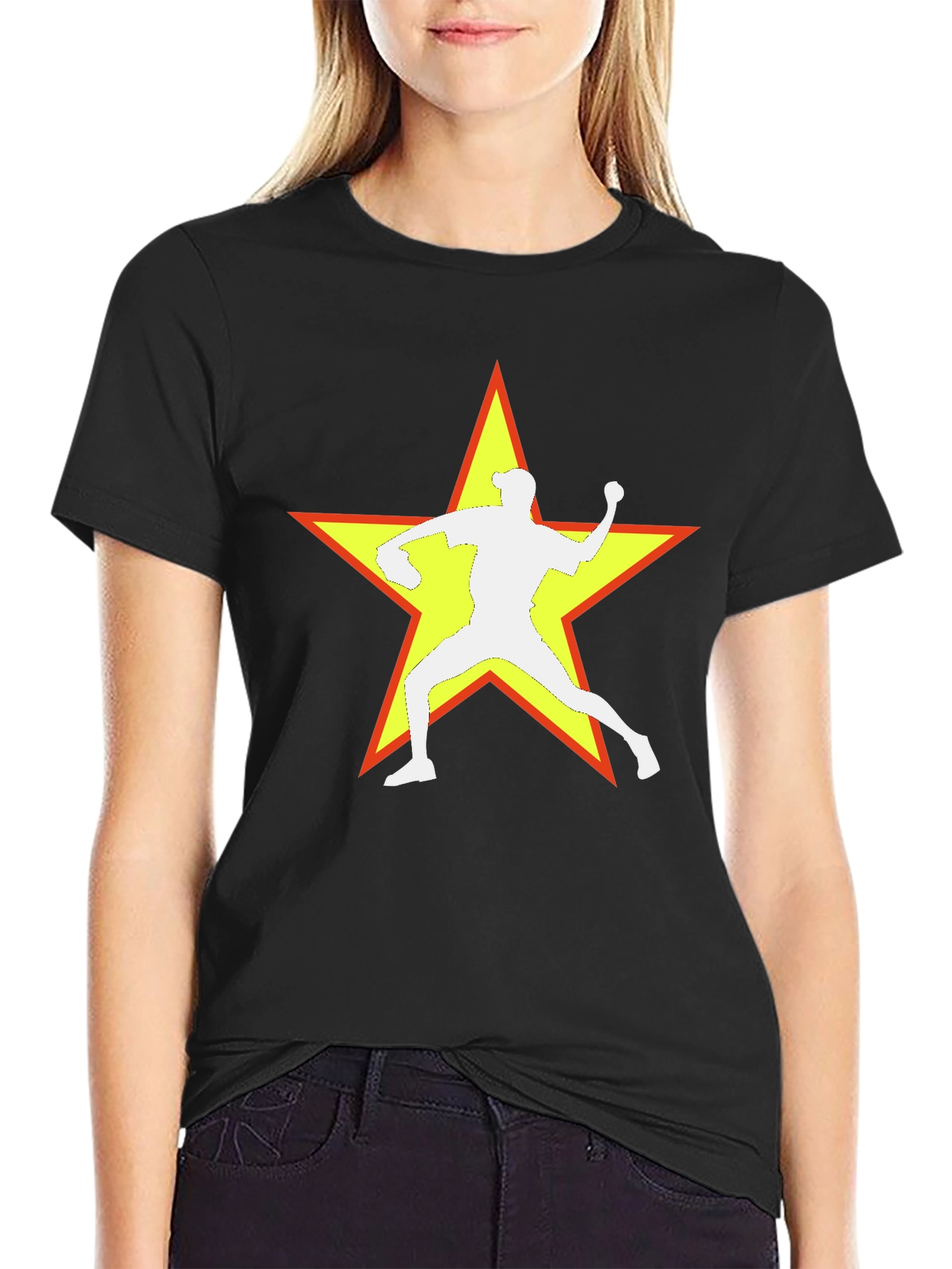 Camiseta Negra con Estrella y Lanzador de Béisbol