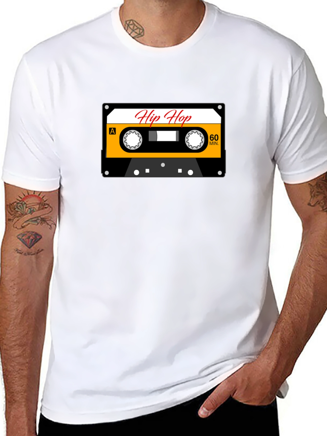 Camiseta Negra con Diseño de Cassette Hip Hop