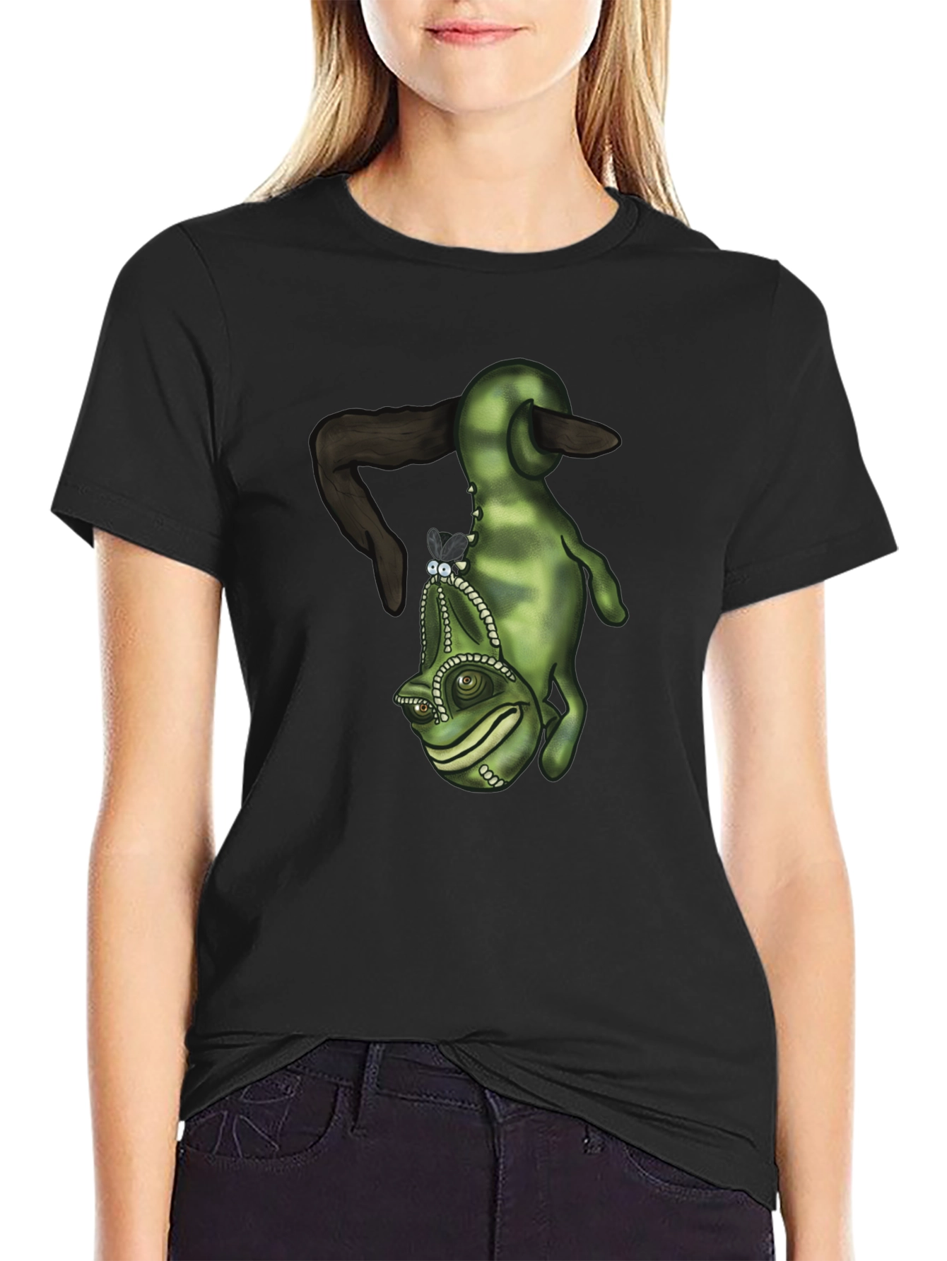 Camiseta Negra con Diseño de Camaleón Divertido