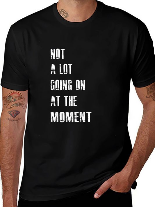 Camiseta Negra con Texto Not A Lot Going On