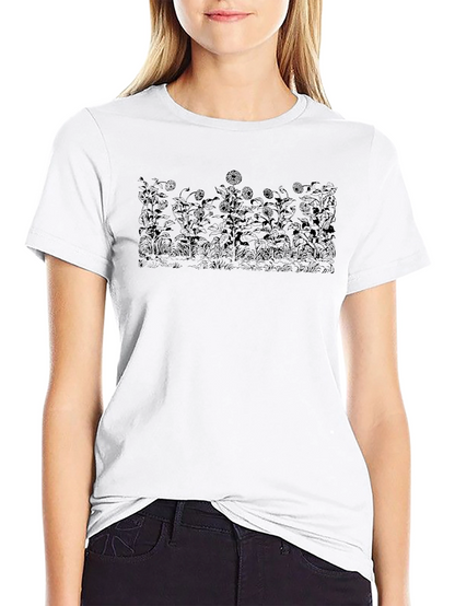 Camiseta Negra con Diseño Floral Intenso