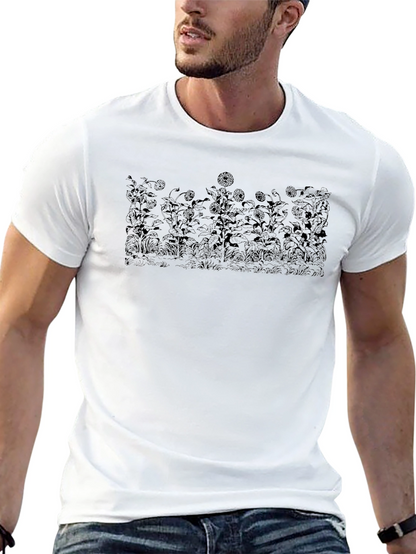 Camiseta Negra con Diseño Floral Intenso