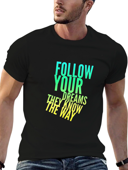 Camiseta Negra con Diseño Inspirador: Sigue Tus Sueños