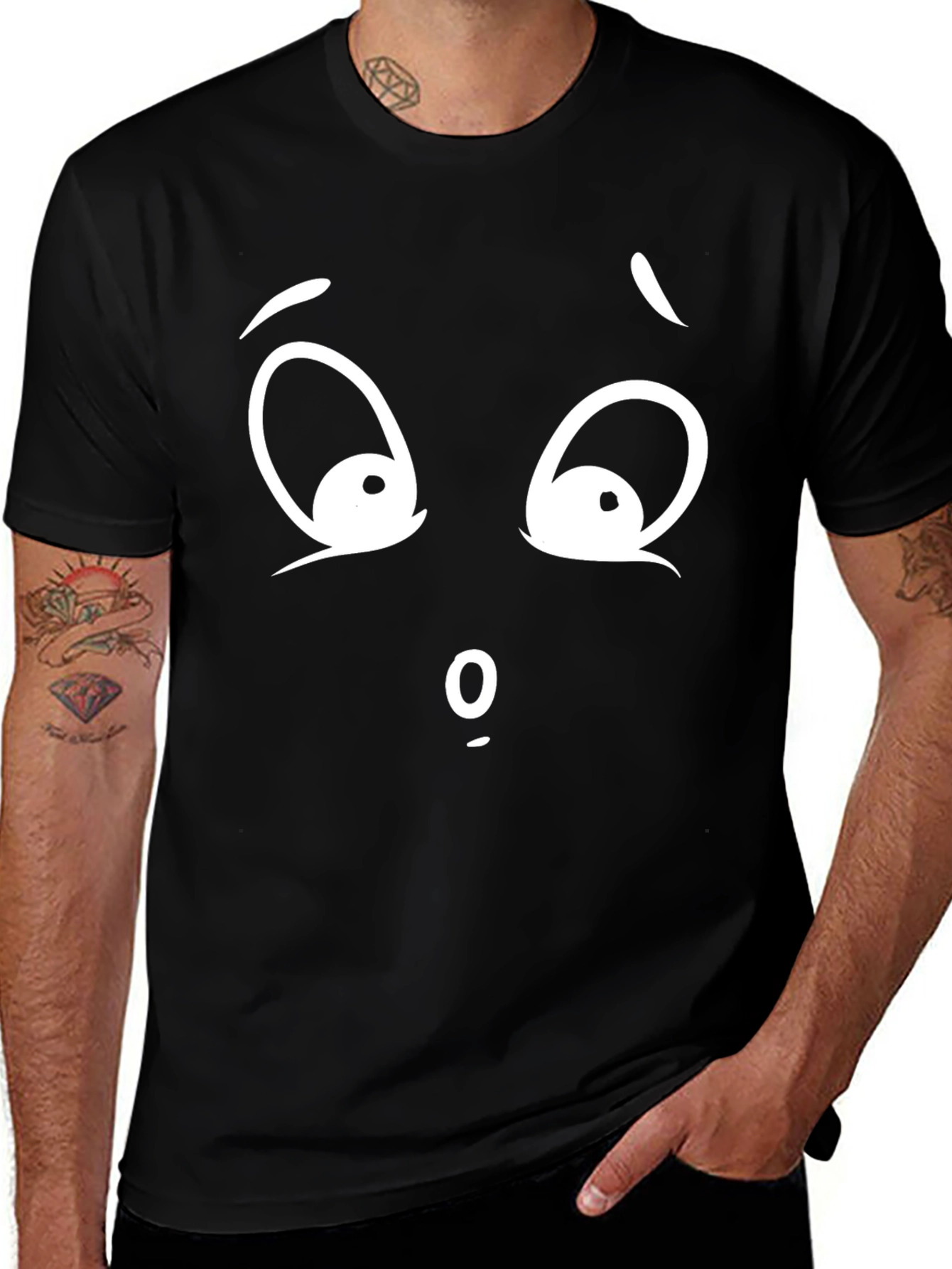 Camiseta Negra con Cara Asombrada