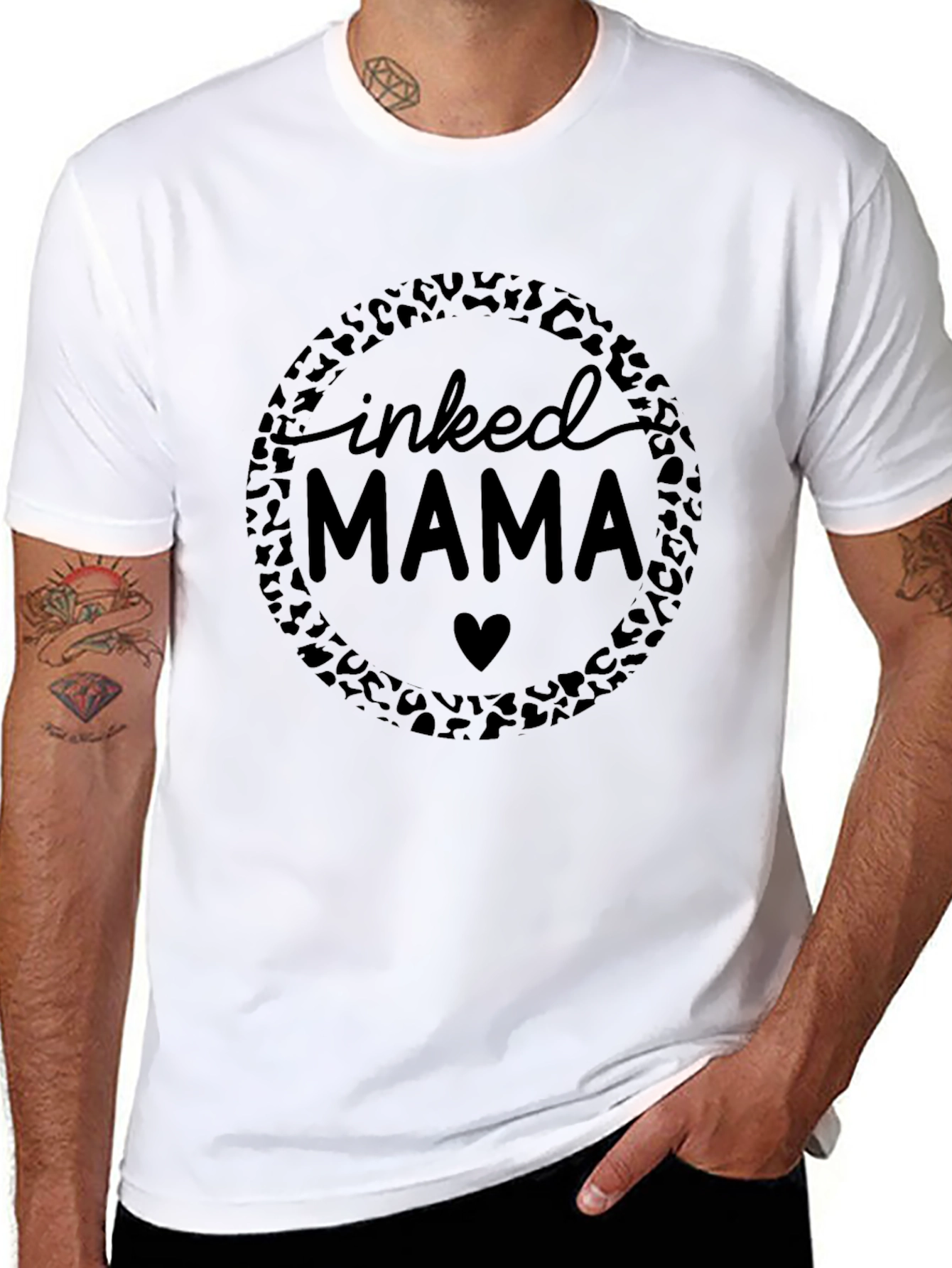 Camiseta Negra Inked Mama con Diseño Leopardo