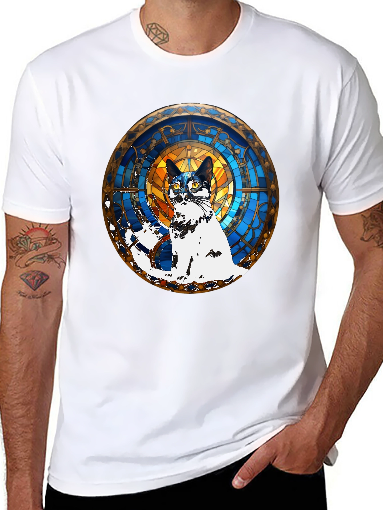 Camiseta Negra con Diseño de Gato Vitral