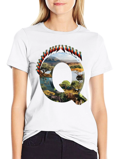 Camiseta Negra con Diseño de Naturaleza Letra Q