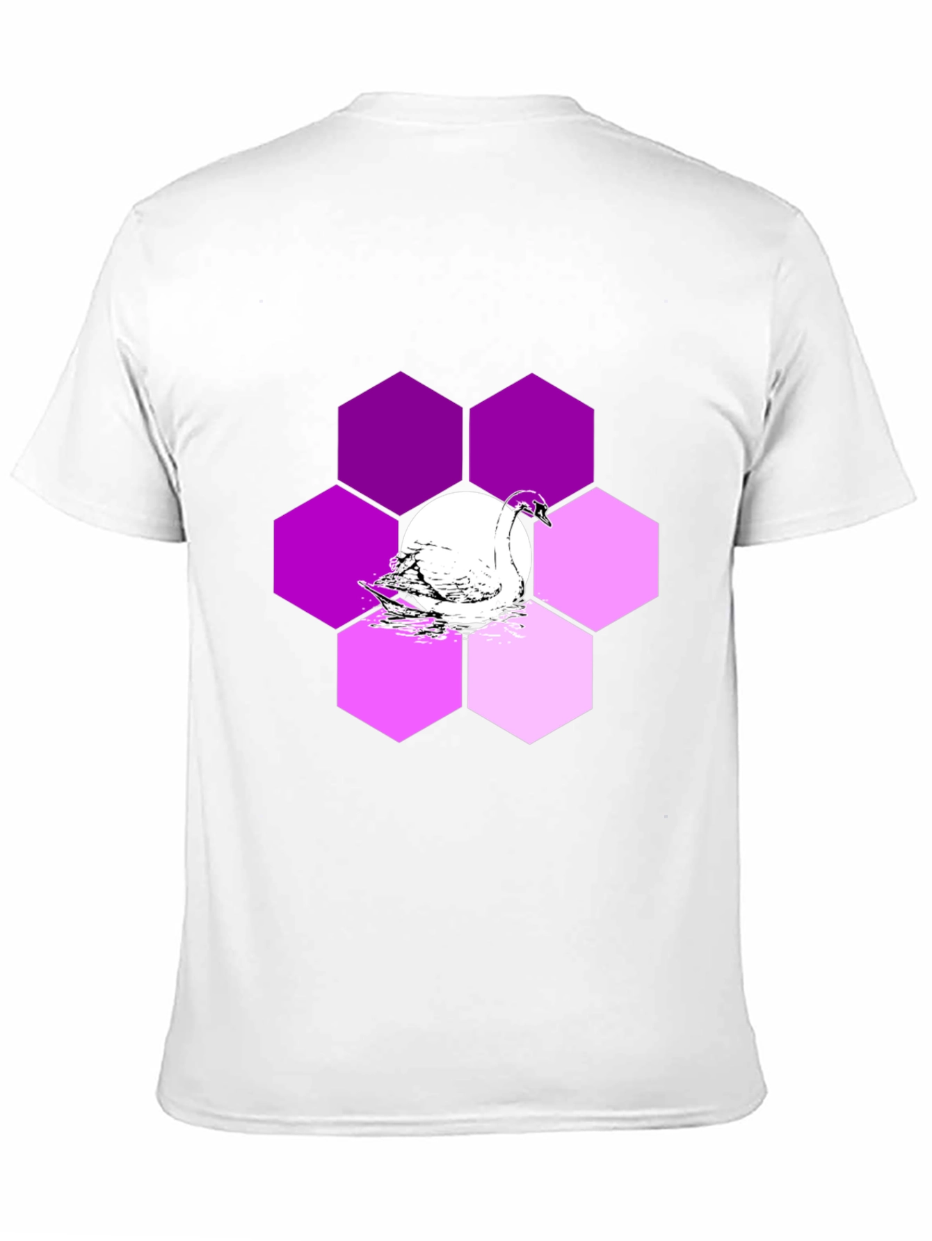 Camiseta Negra con Cisne y Hexágonos Púrpuras