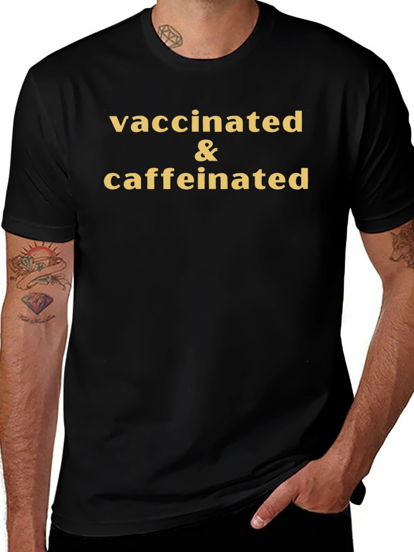 Camiseta Vacunado y Con Cafeína - Estilo Casual