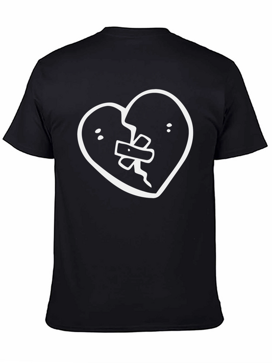 Camiseta Negra con Corazón Roto Vendado