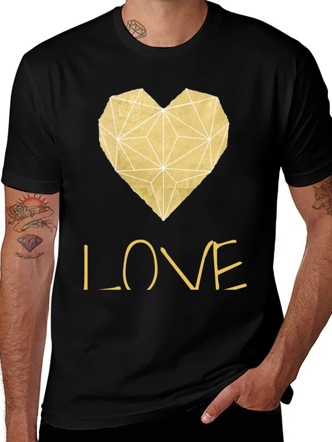 Camiseta Negra Corazón Love Dorado