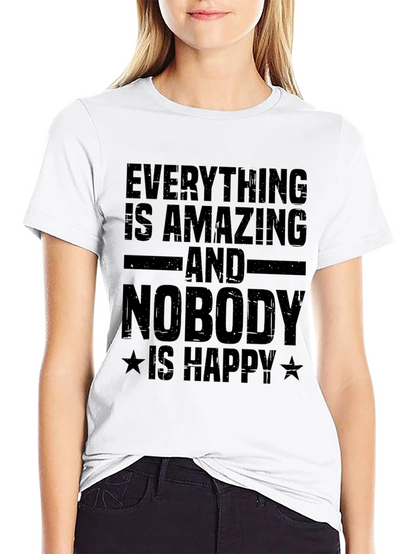 Camiseta Negra con Texto: Todo es Asombroso