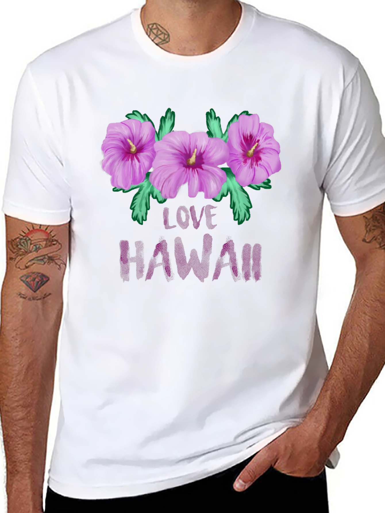 Camiseta Negra con Diseño Floral Love Hawaii