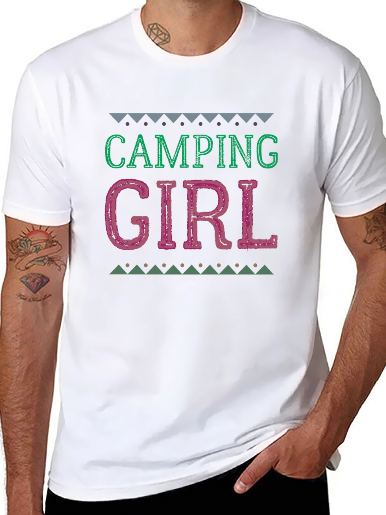 Camiseta Negra Camping Girl