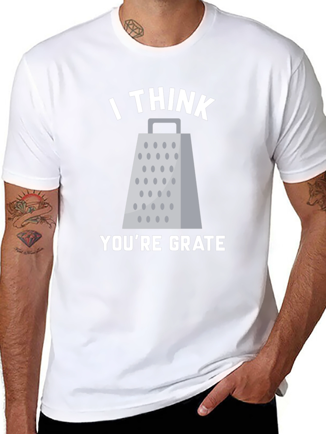 Camiseta Negra con Diseño de Rallador