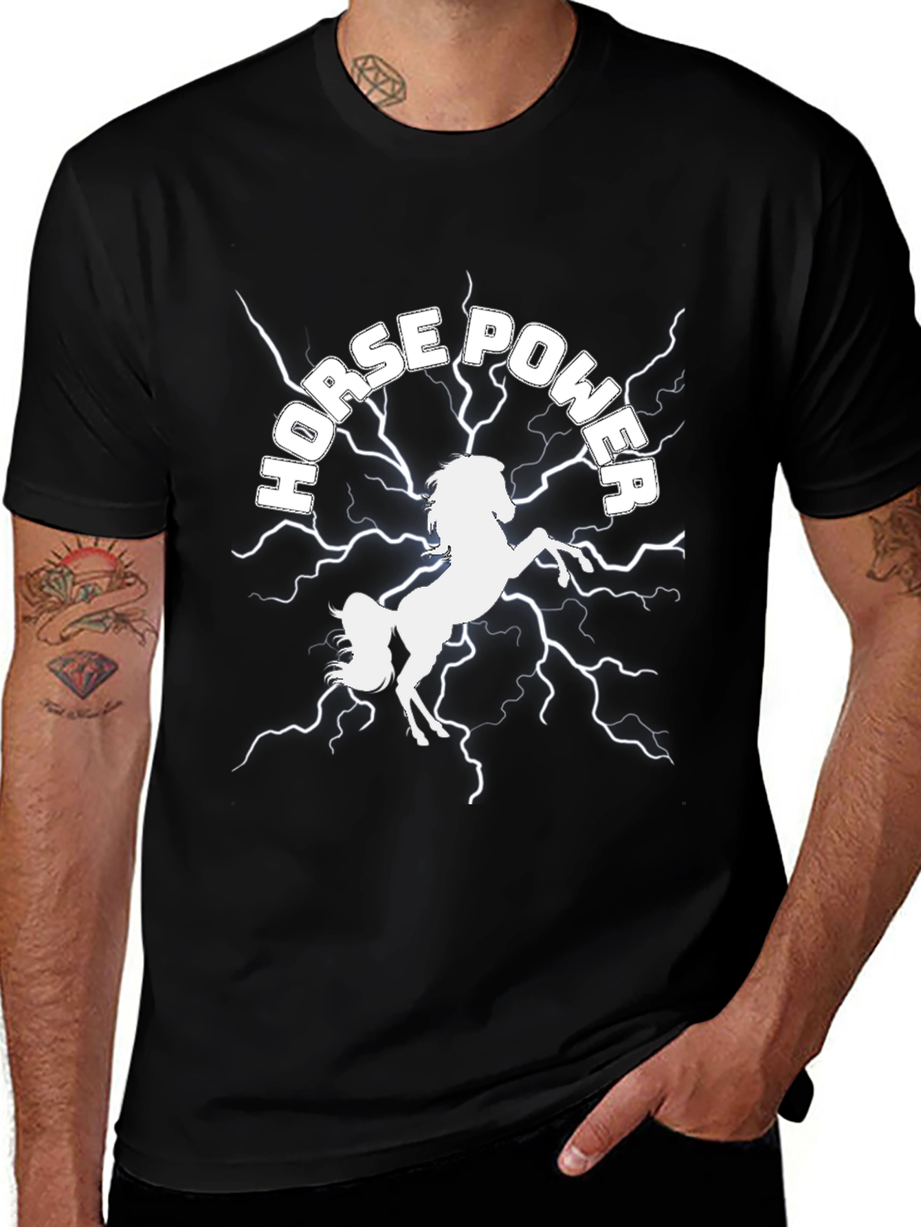 Camiseta Negra: Potencia de Caballo Eléctrico