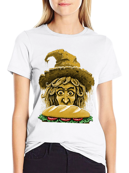 Camiseta Negra con Diseño de Bruja y Sándwich