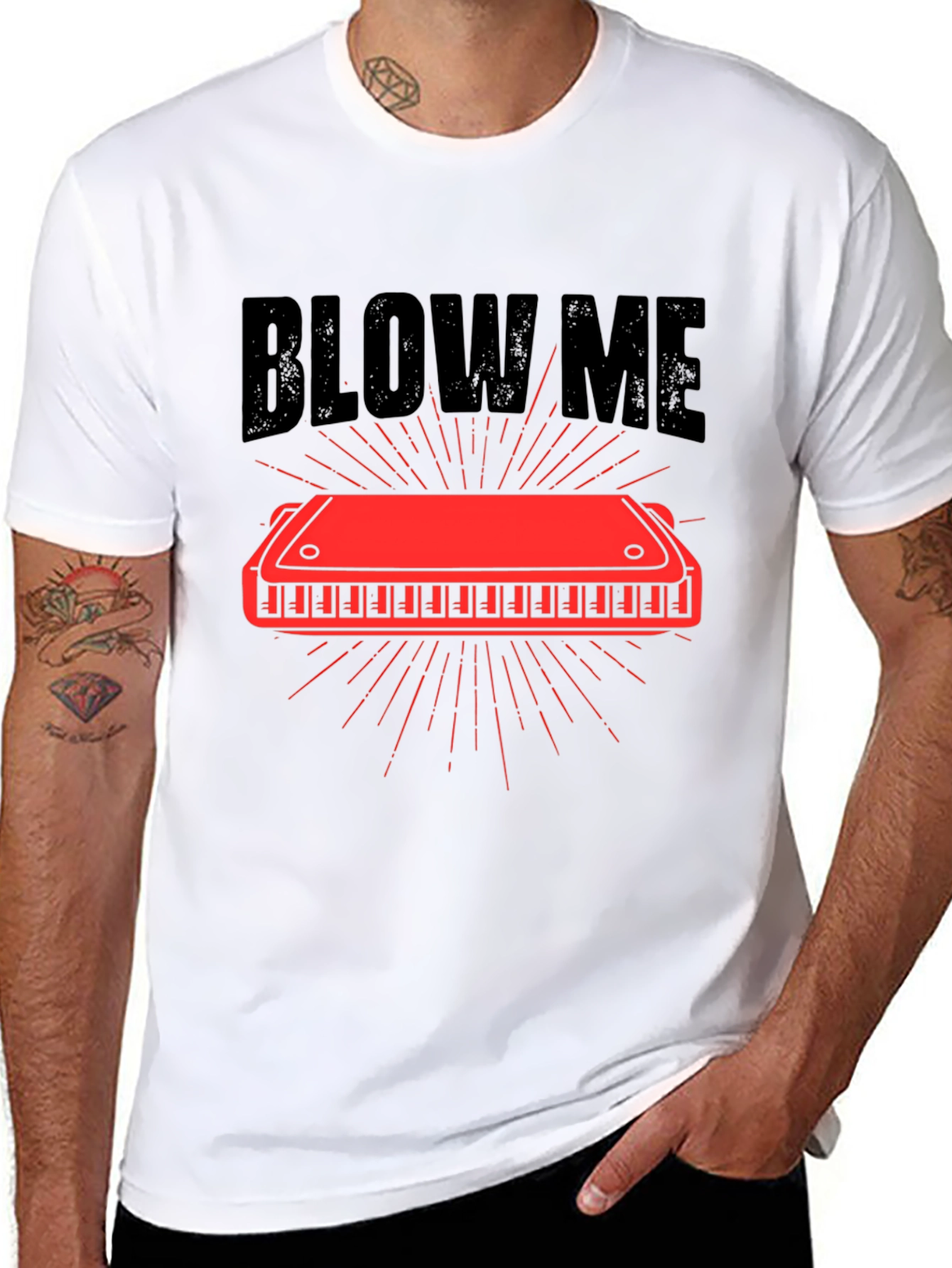 Camiseta Negra con Diseño de Armónica Blow Me