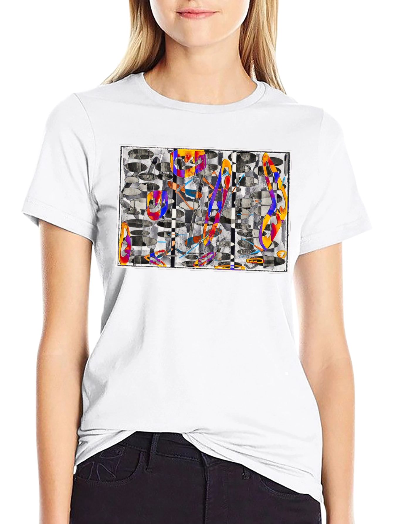 Camiseta Negra con Diseño Abstracto Moderno