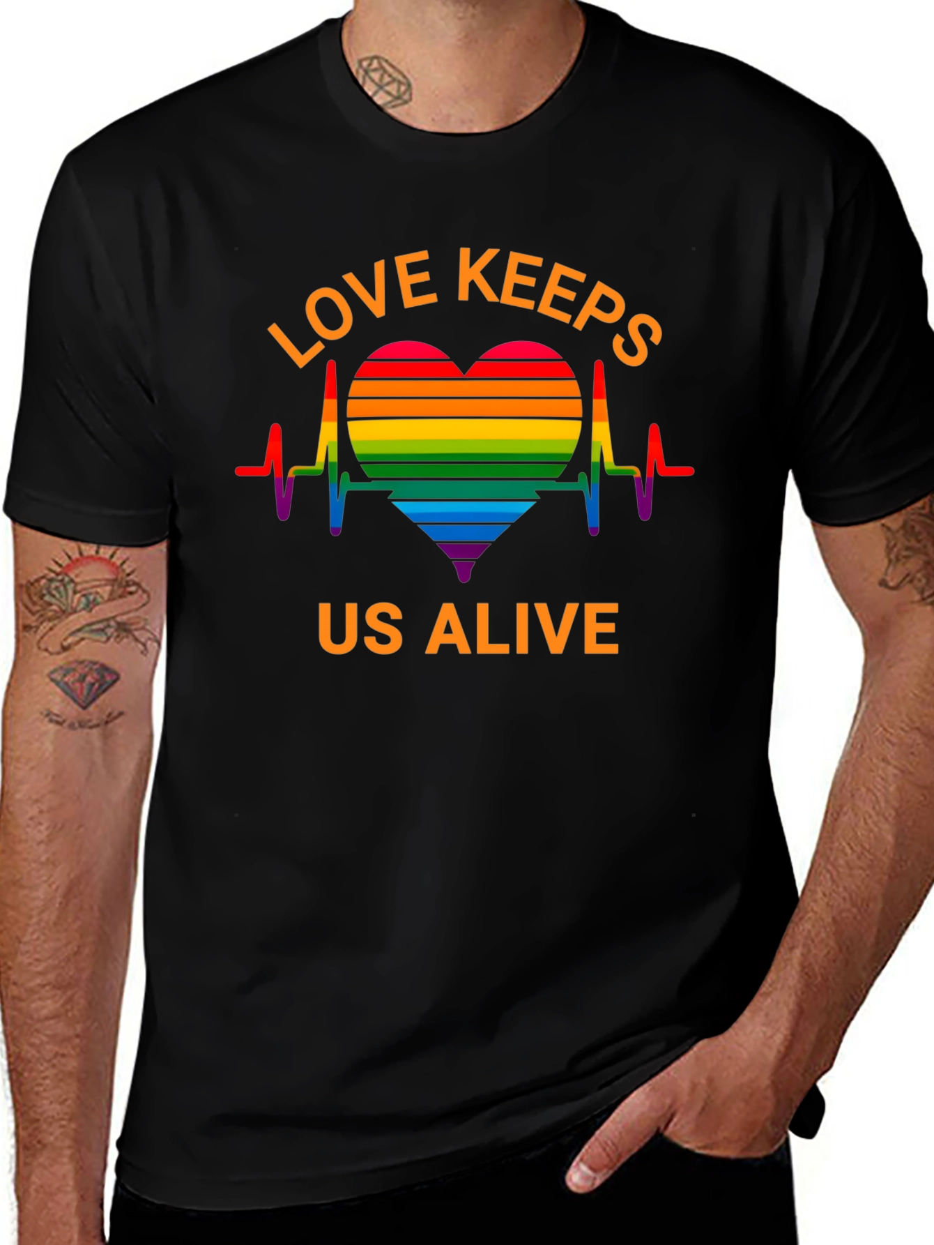 Camiseta Negra LGBT El Amor Nos Mantiene Vivos